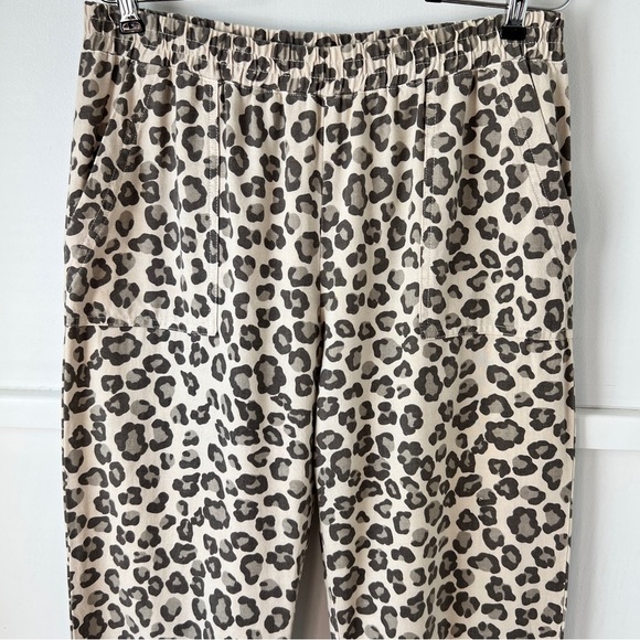 Monrow Leopard Print Cotton Raw Hem Crop Pull on Pants - Picture 5 of 14